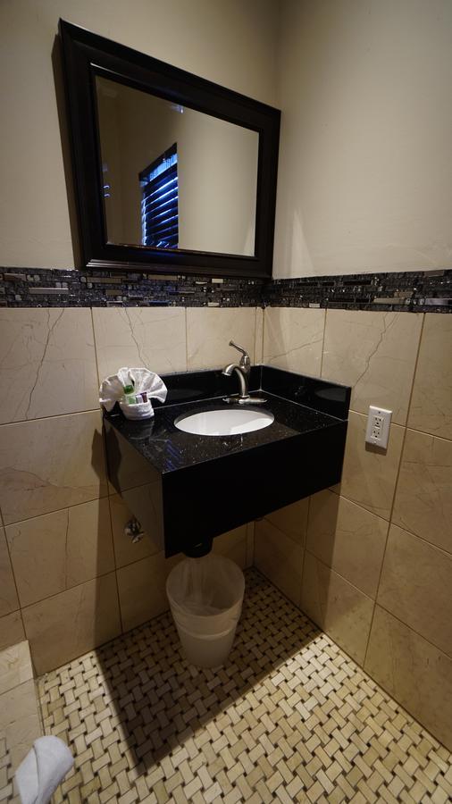 Trylon Hotel - Hollywood ลอสแอนเจลิส ภายนอก รูปภาพ
